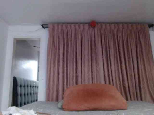 grettajames webcam