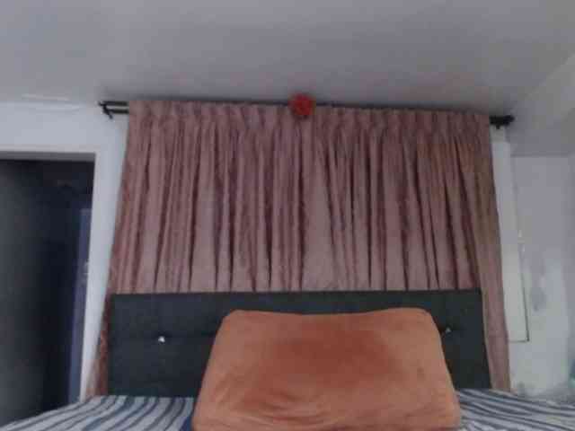 grettajames webcam