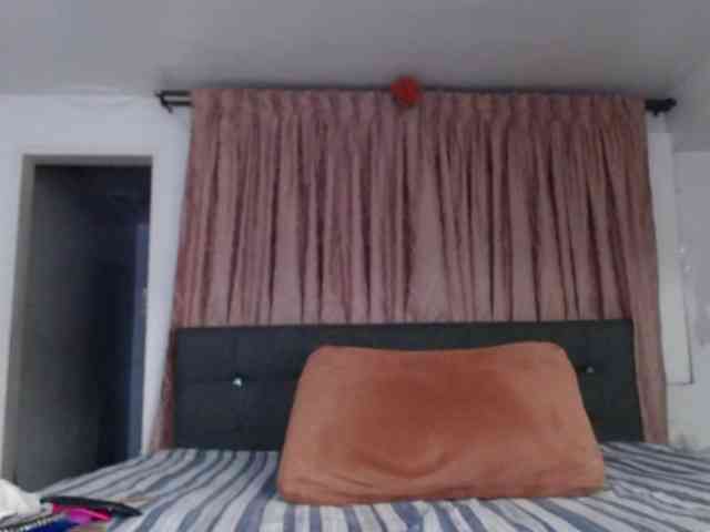 grettajames webcam