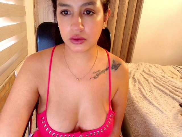 sara401 live cam on BongaCams