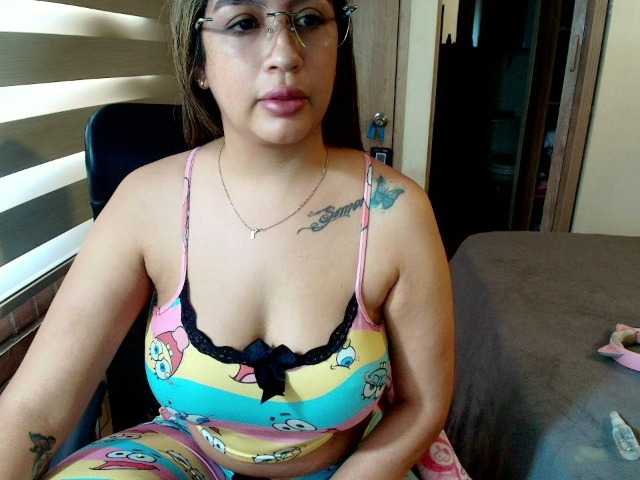 sara401 live cam preview