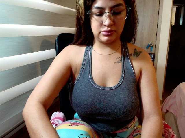 sara401 live cam on BongaCams
