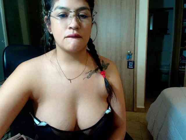 sara401 webcam