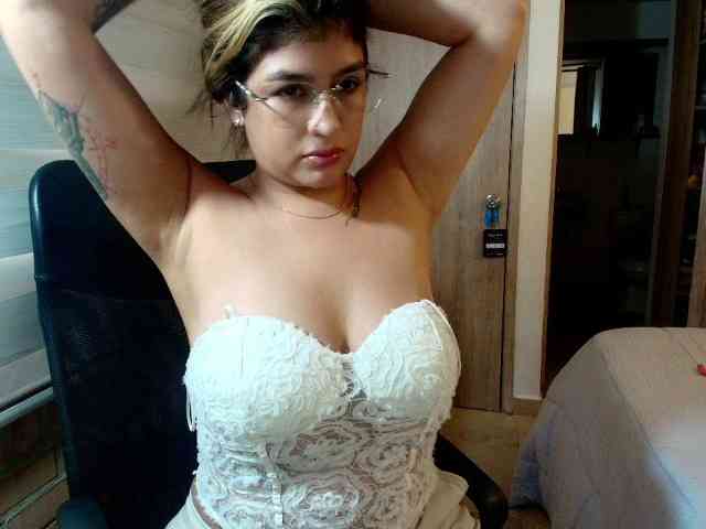 sara401 webcam