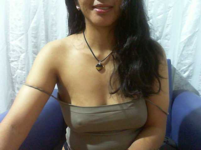 Lysah live webcam show