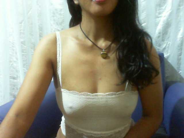 Camgirl Cyah2 sur Bongacams