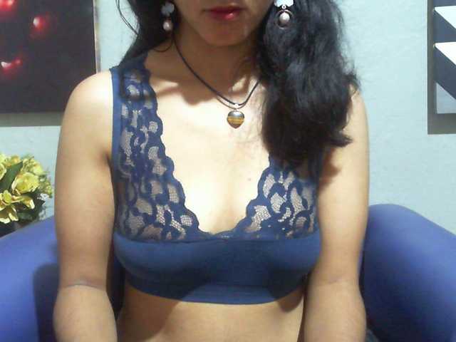 Cyah2's BongaCams show and profile