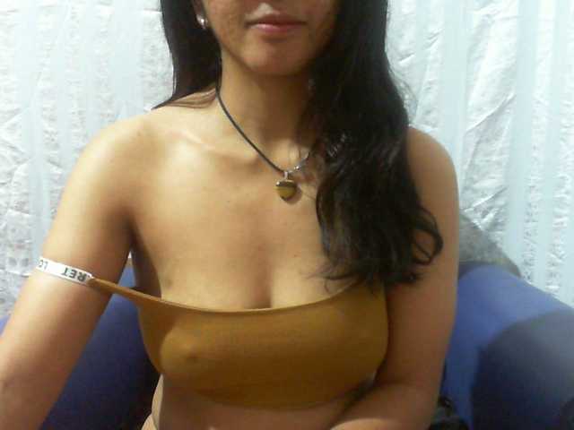 Lysah live webcam show
