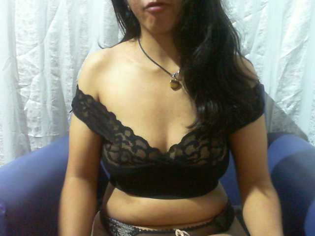 Lysah live webcam show