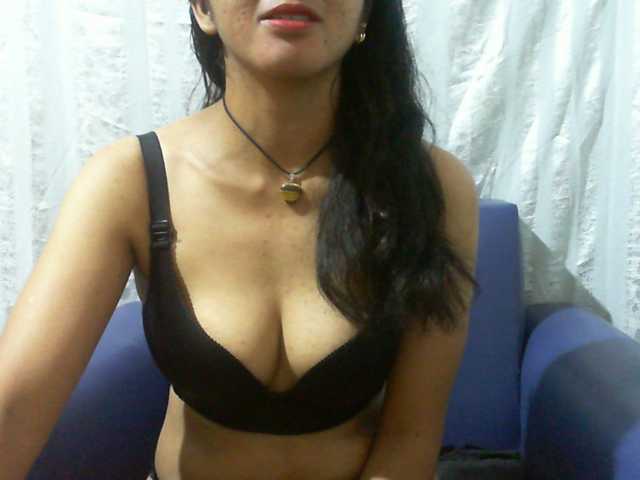 Lysah live cam on BongaCams