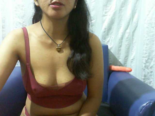 Lysah live cam preview