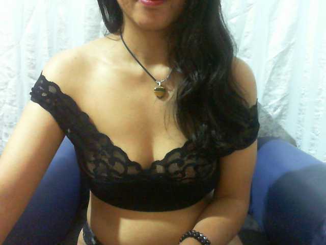 Lysah live webcam show