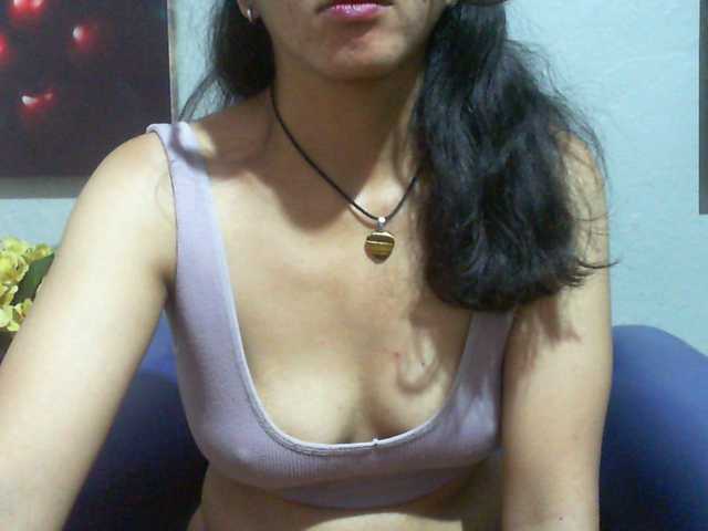 Cyah2's BongaCams show and profile