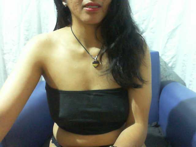Lysah live webcam show