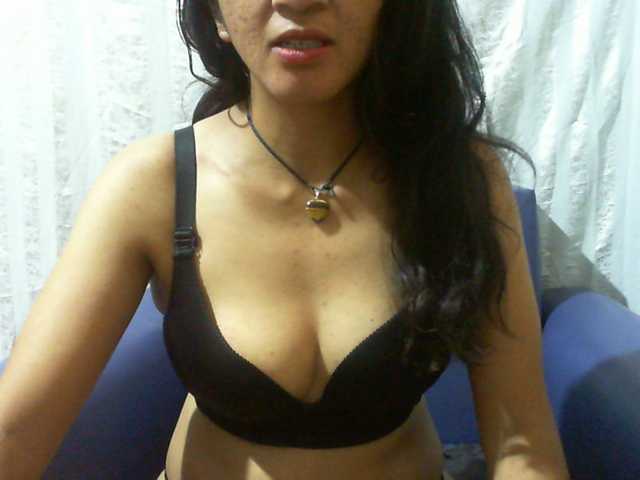 Lysah live cam on BongaCams