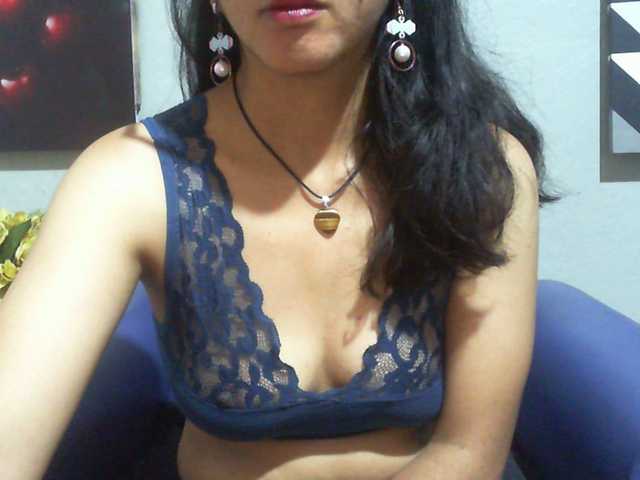 Cyah2's BongaCams show and profile