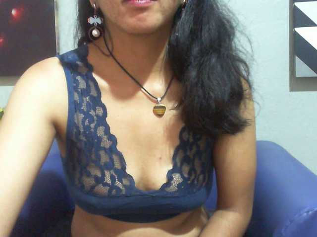 Cyah2's BongaCams show and profile