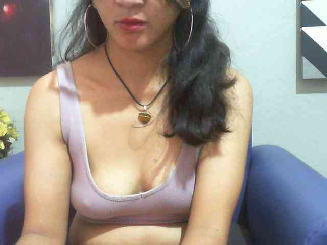 Cyah2 Live Webcam on BongaCams