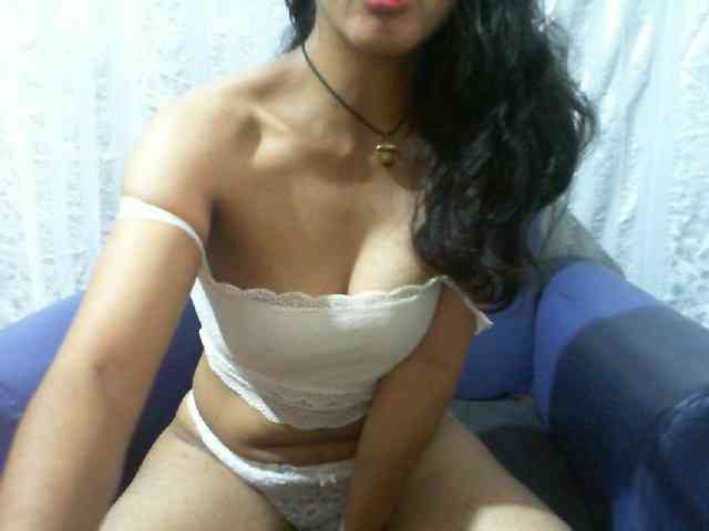 Model: Lysah
