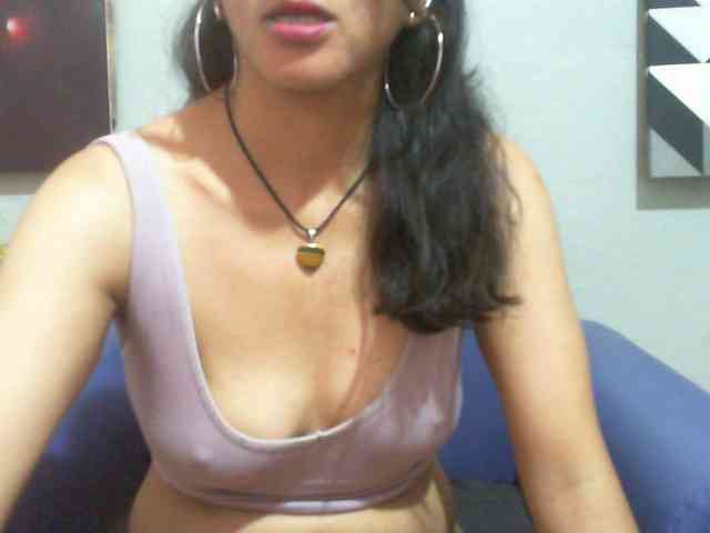 Cyah2 Live Webcam on BongaCams