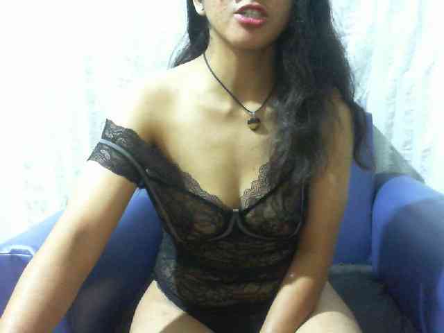 Lysah's cam show statistics and live stream