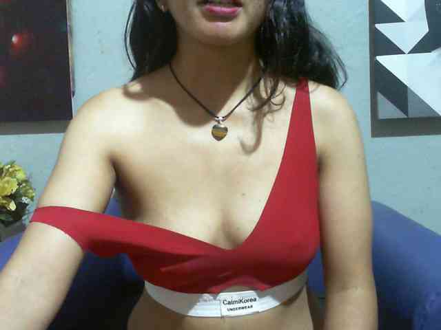 Cyah2 Live Webcam on BongaCams