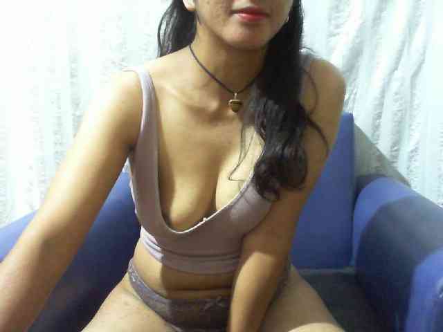 Model: Lysah