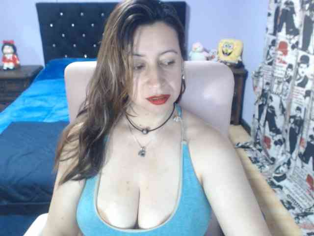 Melissaw1216 webcam