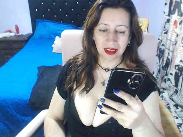 Melissaw1216 webcam