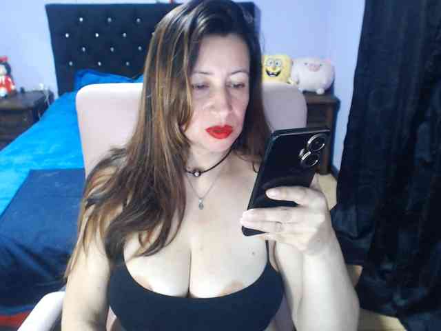 Melissaw1216 webcam