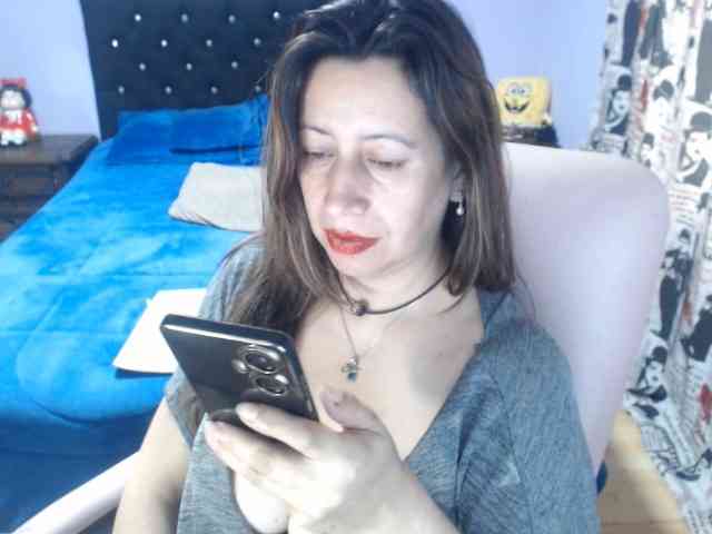 Melissaw1216 webcam