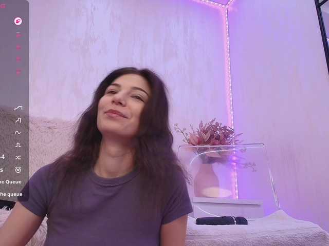 Anna-Lewis webcam