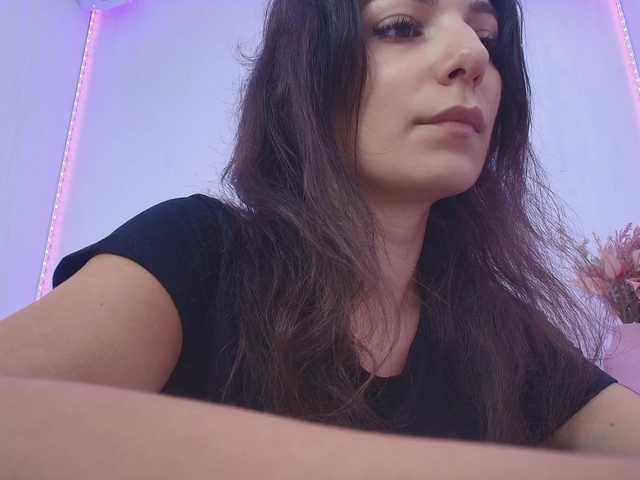 Anna-Lewis live cam on BongaCams