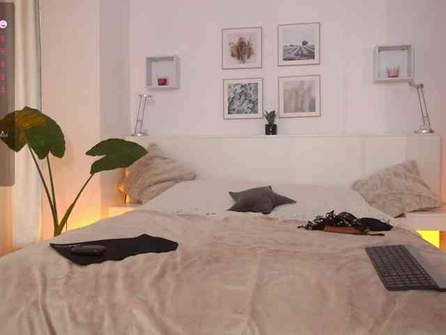 l1ttle-kiki webcam