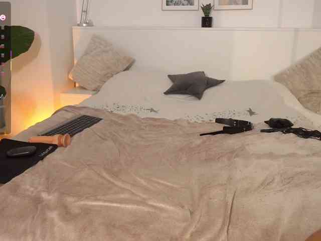 l1ttle-kiki webcam