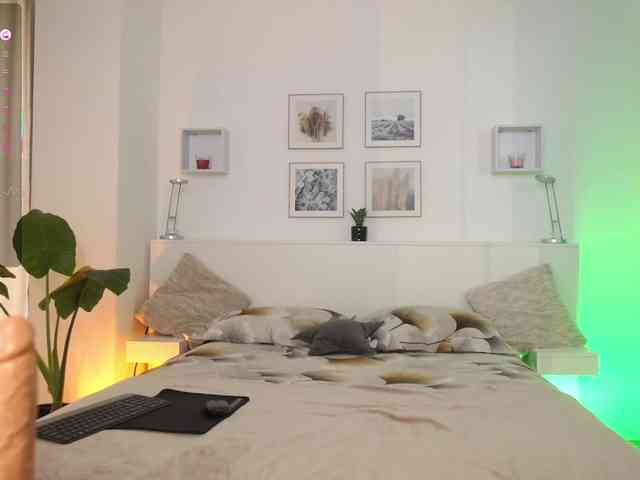 l1ttle-kiki webcam