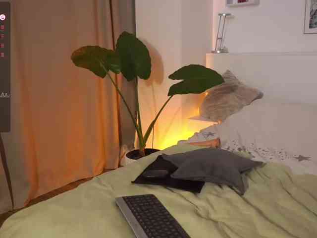 l1ttle-kiki webcam