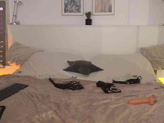 l1ttle-kiki webcam