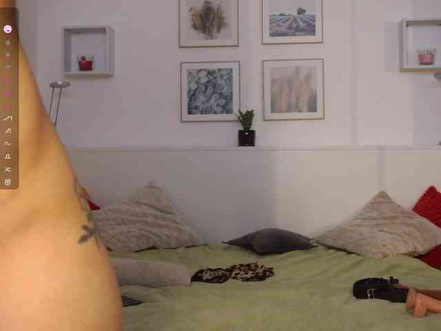 l1ttle-kiki webcam