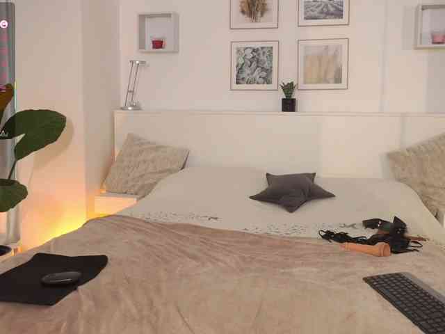 l1ttle-kiki webcam