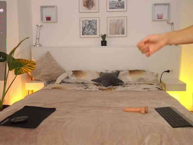 l1ttle-kiki webcam