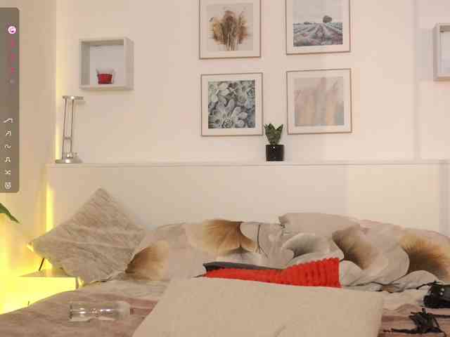 l1ttle-kiki webcam