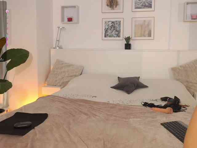 l1ttle-kiki webcam