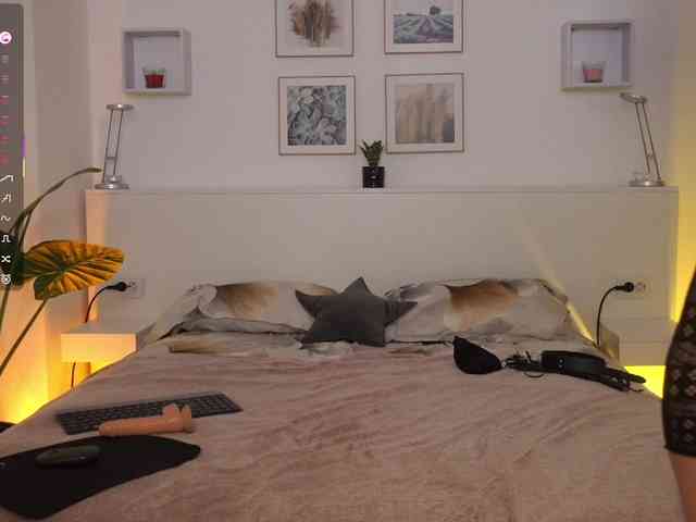 l1ttle-kiki webcam