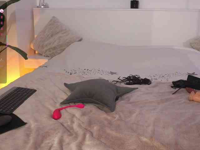 l1ttle-kiki webcam