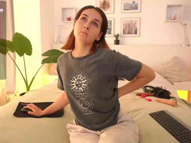 l1ttle-kiki webcam