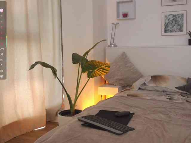 l1ttle-kiki webcam
