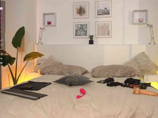 l1ttle-kiki webcam