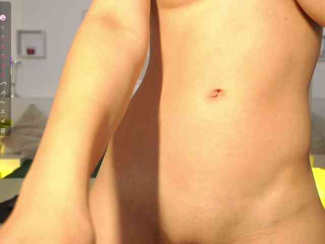 l1ttle-kiki webcam