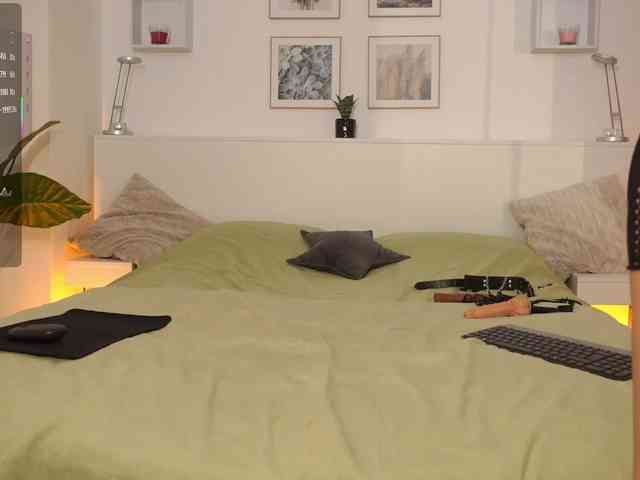 l1ttle-kiki webcam